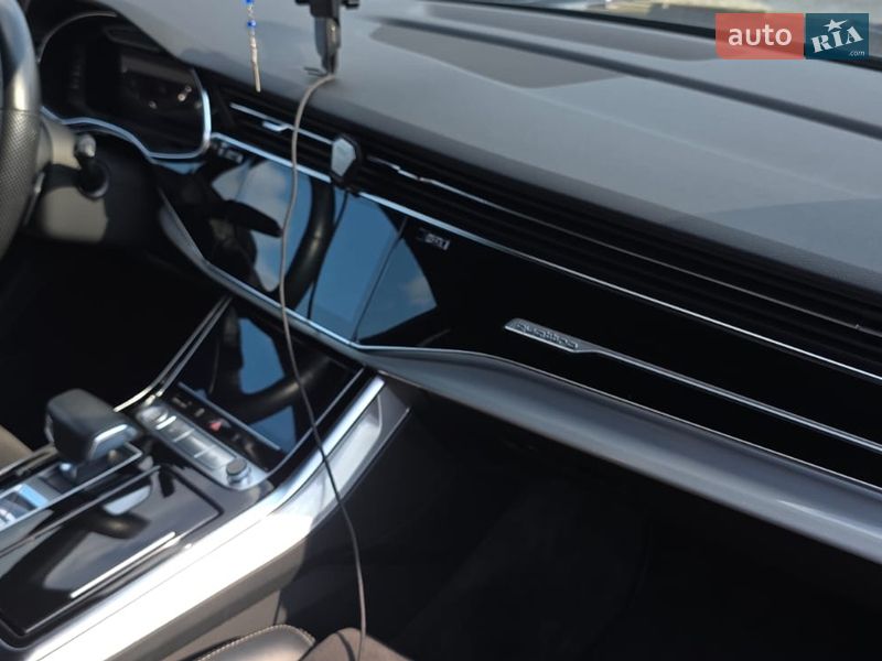 Внедорожник / Кроссовер Audi Q8 2018 в Львове фото 12 Внедорожник / Кроссовер Audi Q8 2018 в Львове