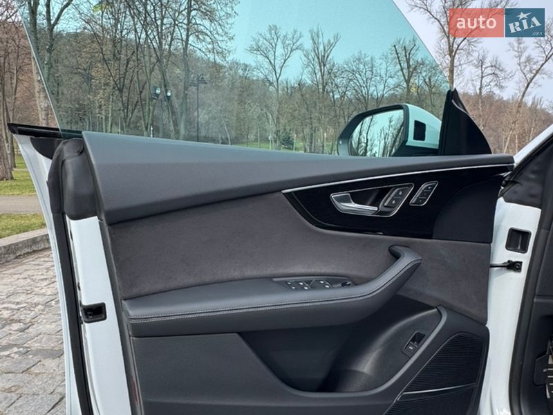 Внедорожник / Кроссовер Audi Q8 2023 в Киеве фото 43 Внедорожник / Кроссовер Audi Q8 2023 в Киеве