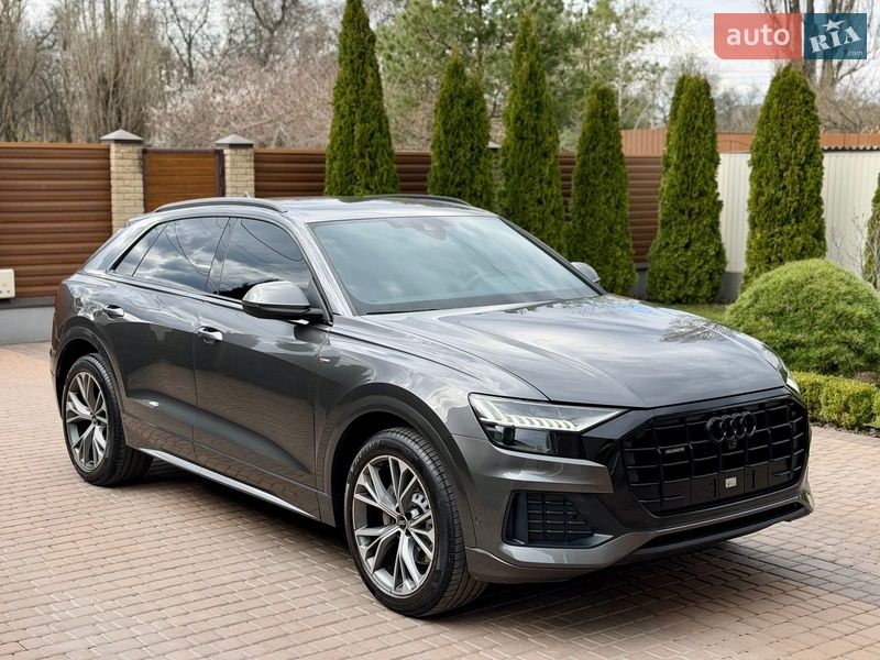 Audi Q8 2022