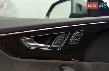 Позашляховик / Кросовер Audi Q8 2019 в Рівному