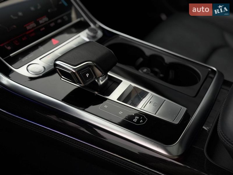 Позашляховик / Кросовер Audi Q8 2019 в Рівному