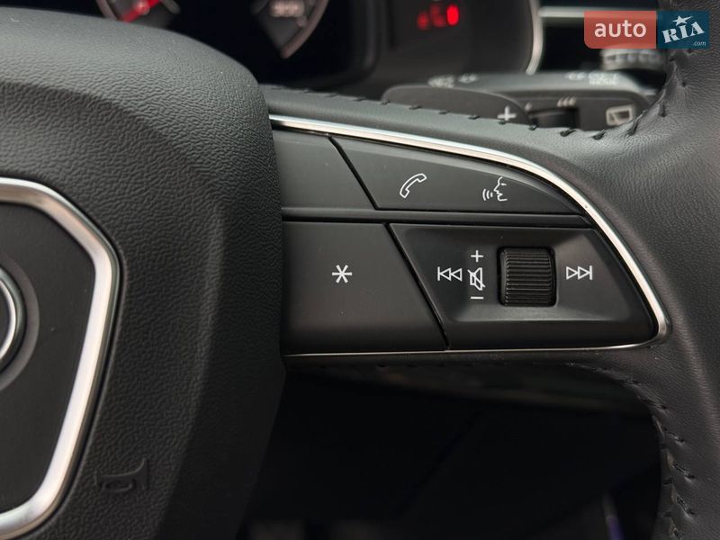 Позашляховик / Кросовер Audi Q8 2019 в Рівному