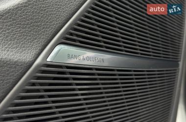 Позашляховик / Кросовер Audi Q8 2019 в Рівному