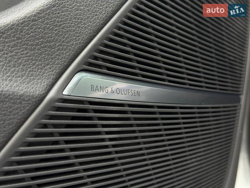 Позашляховик / Кросовер Audi Q8 2019 в Рівному