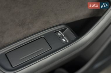 Позашляховик / Кросовер Audi Q8 2019 в Рівному