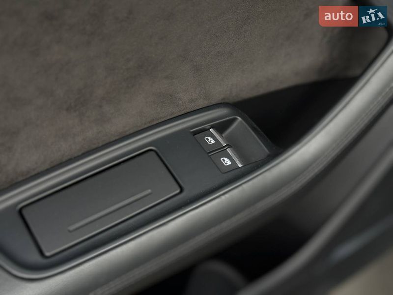 Позашляховик / Кросовер Audi Q8 2019 в Рівному
