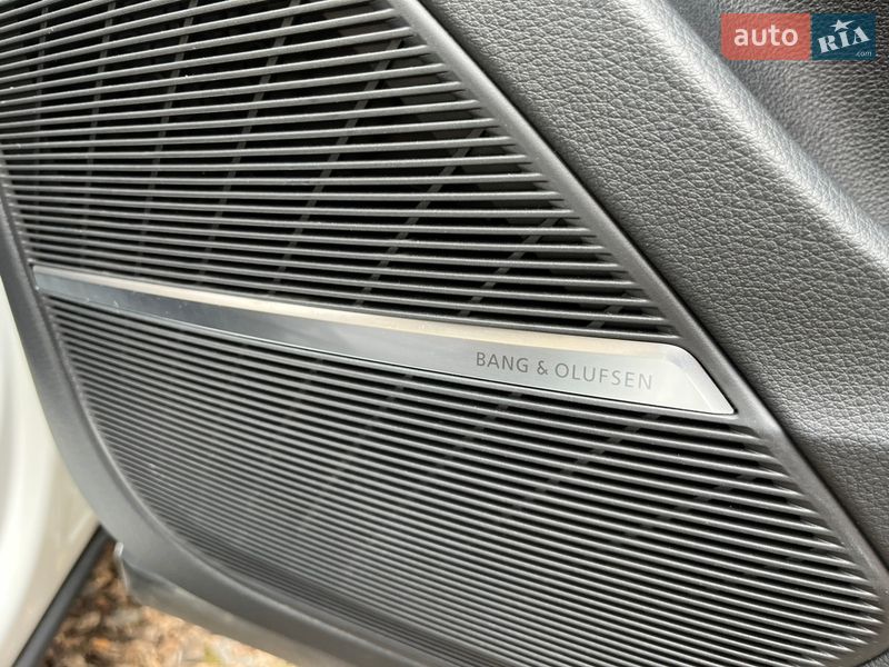 Позашляховик / Кросовер Audi Q8 2019 в Ковелі