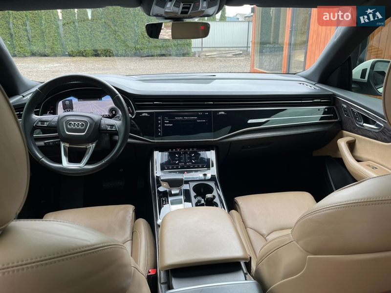 Позашляховик / Кросовер Audi Q8 2019 в Ковелі