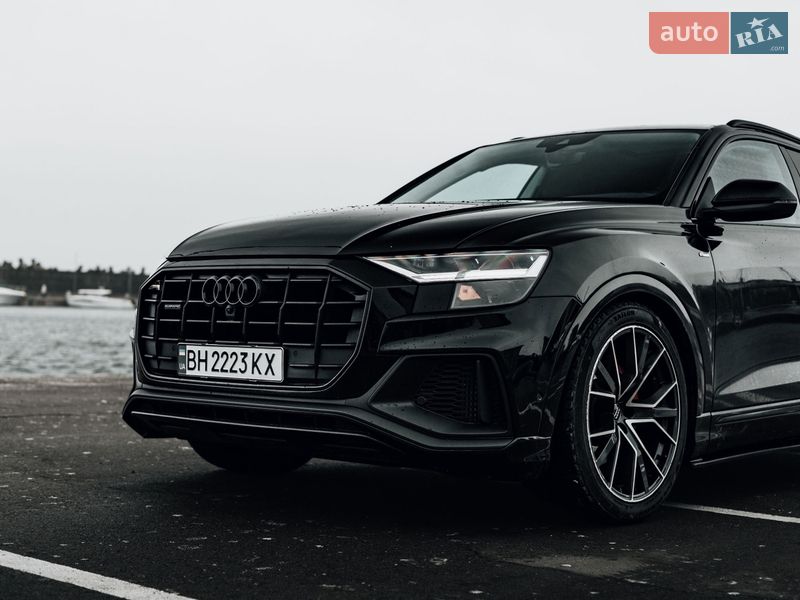 Позашляховик / Кросовер Audi Q8 2019 в Одесі