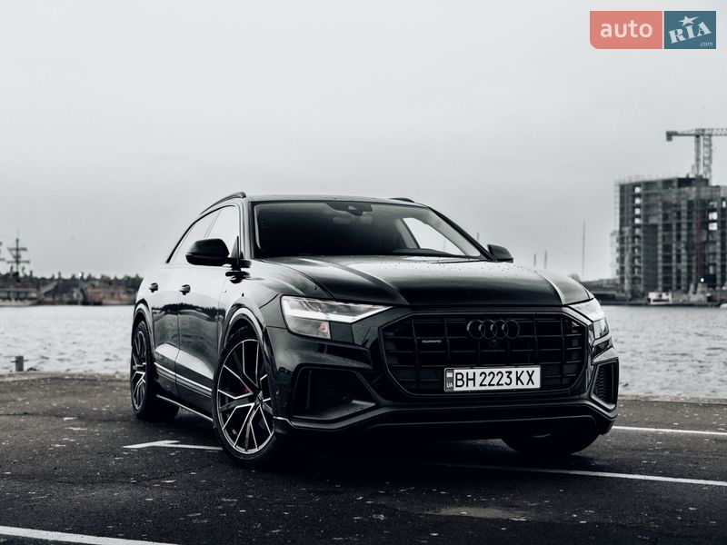 Позашляховик / Кросовер Audi Q8 2019 в Одесі