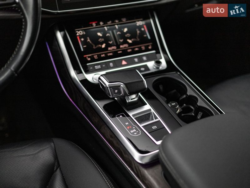 Позашляховик / Кросовер Audi Q8 2019 в Одесі