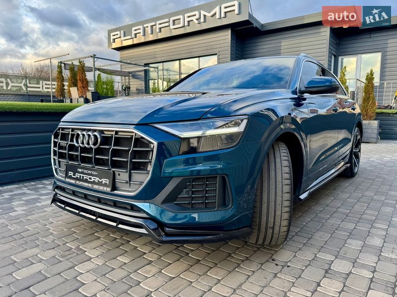 Внедорожник / Кроссовер Audi Q8 2018 в Киеве
