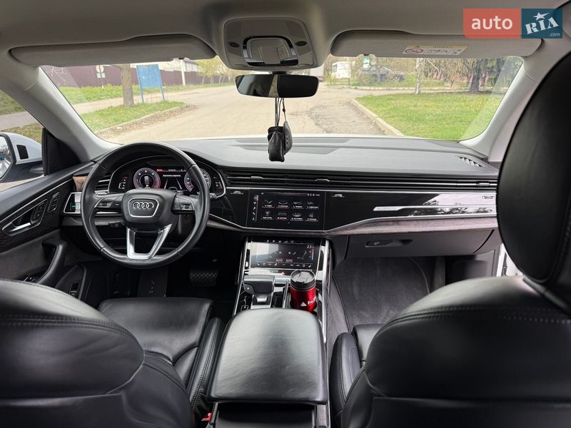 Позашляховик / Кросовер Audi Q8 2019 в Полтаві