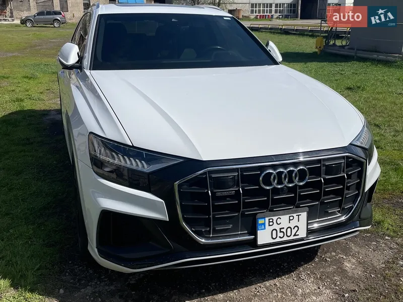 Audi Q8