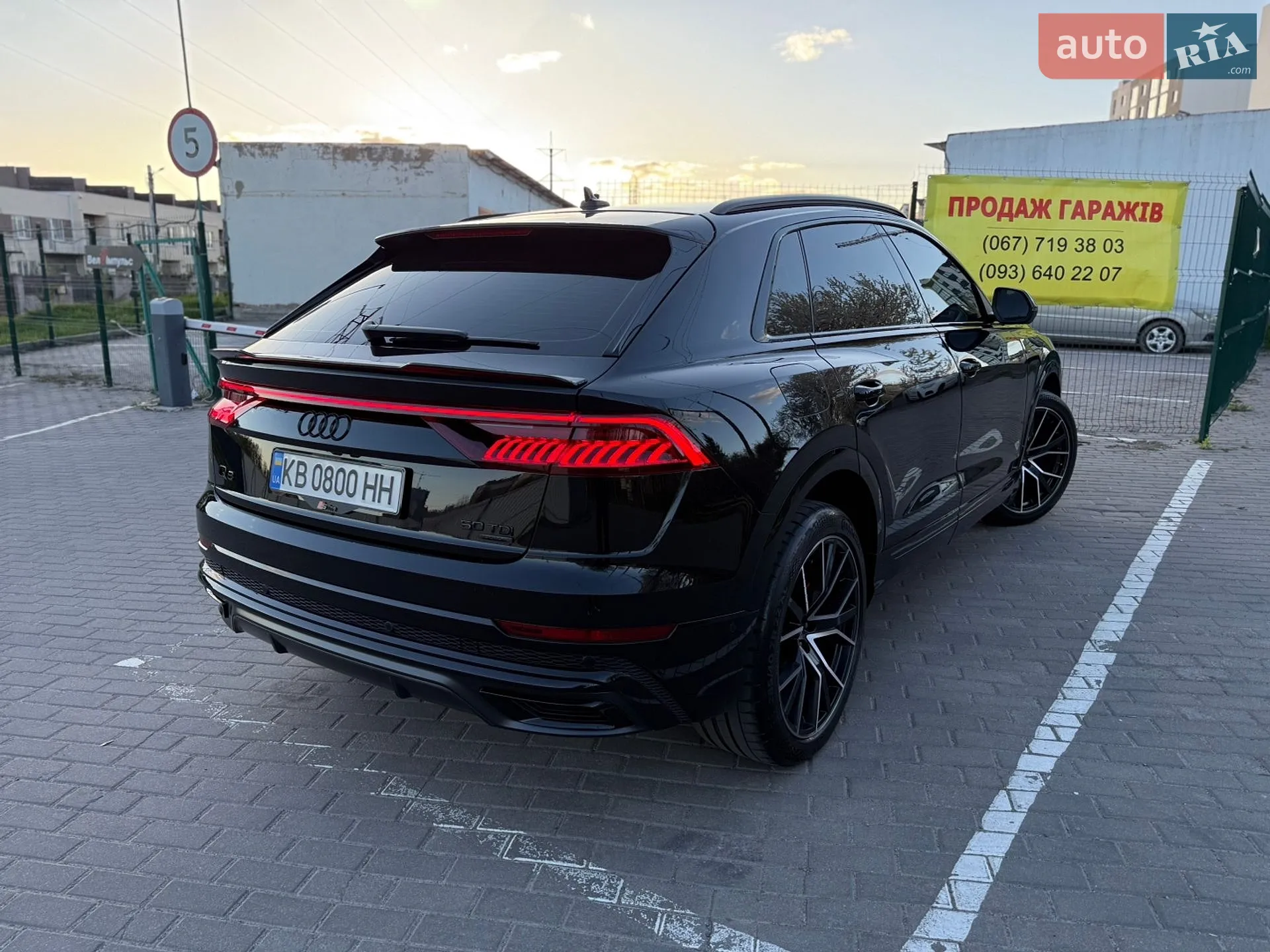 2020 Audi Q8 - мініатюра 5