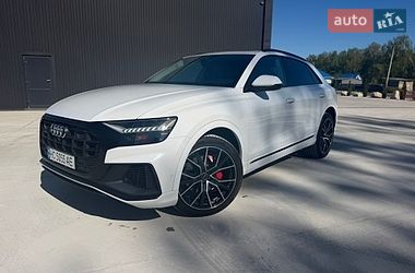 Внедорожник / Кроссовер Audi Q8 2020 в Новояворовске
