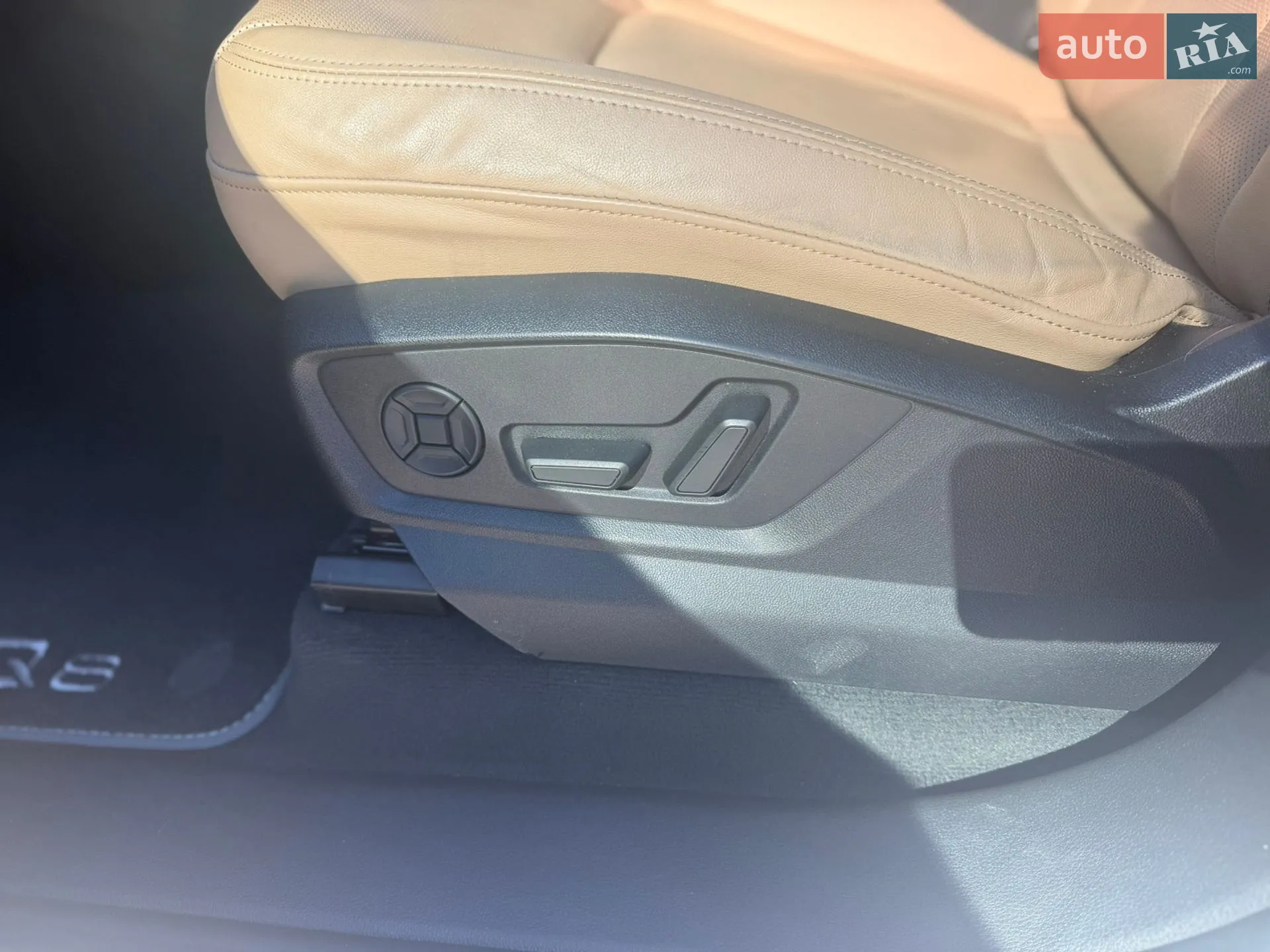 2020 Audi Q8 - мініатюра 18
