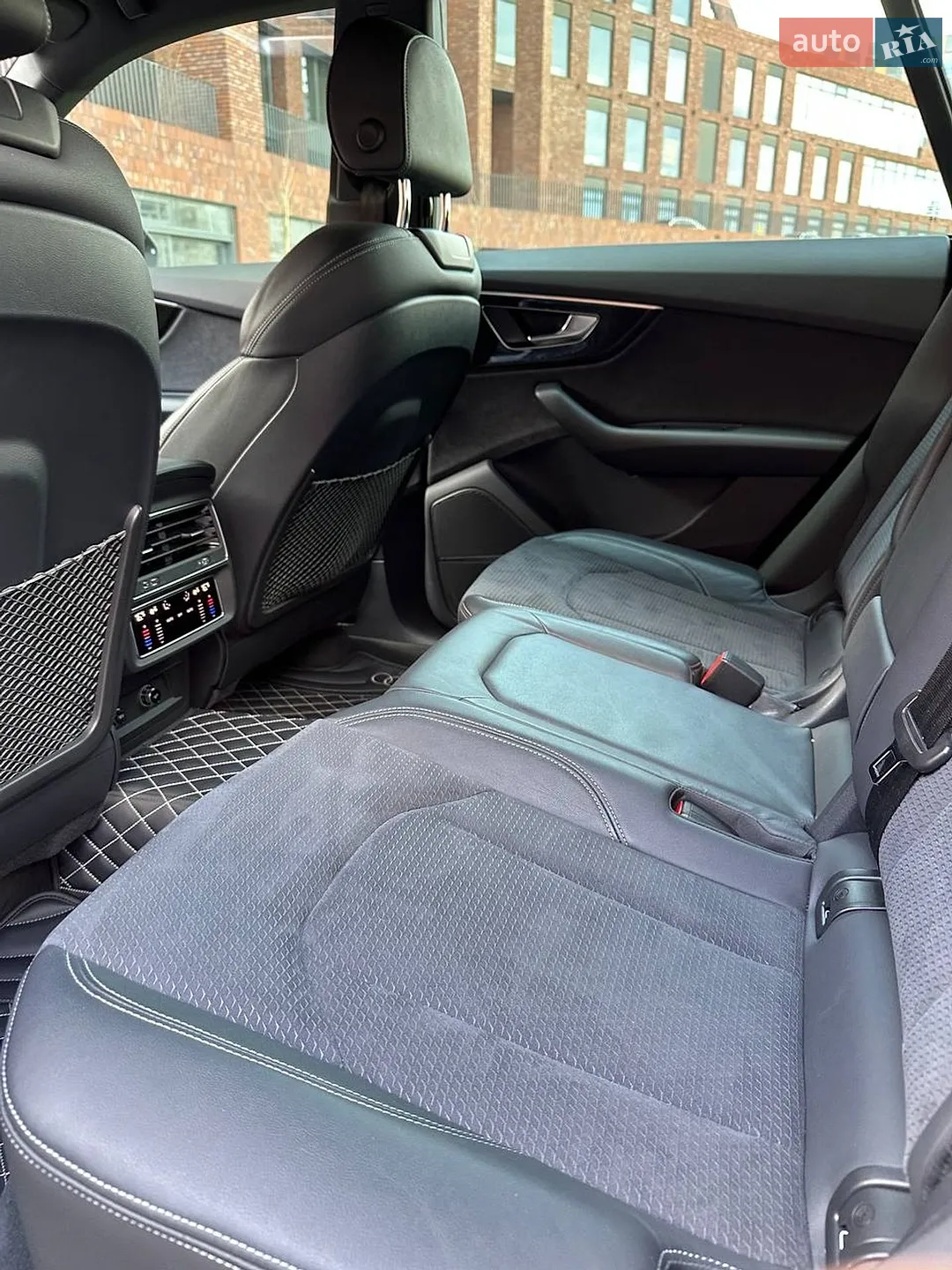 2023 Audi Q8 - мініатюра 35