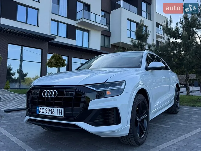 Audi Q8