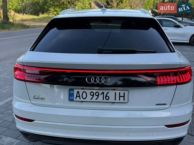 Внедорожник / Кроссовер Audi Q8 2018 в Ужгороде