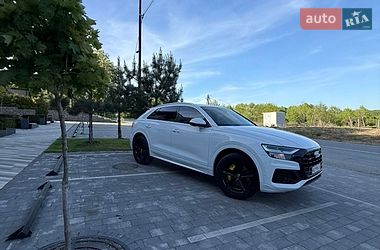 Внедорожник / Кроссовер Audi Q8 2018 в Ужгороде