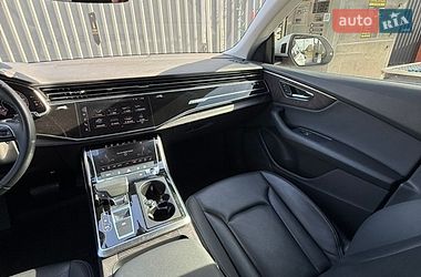 Внедорожник / Кроссовер Audi Q8 2018 в Ужгороде