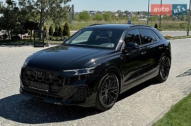 Внедорожник / Кроссовер Audi Q8 2025 в Львове