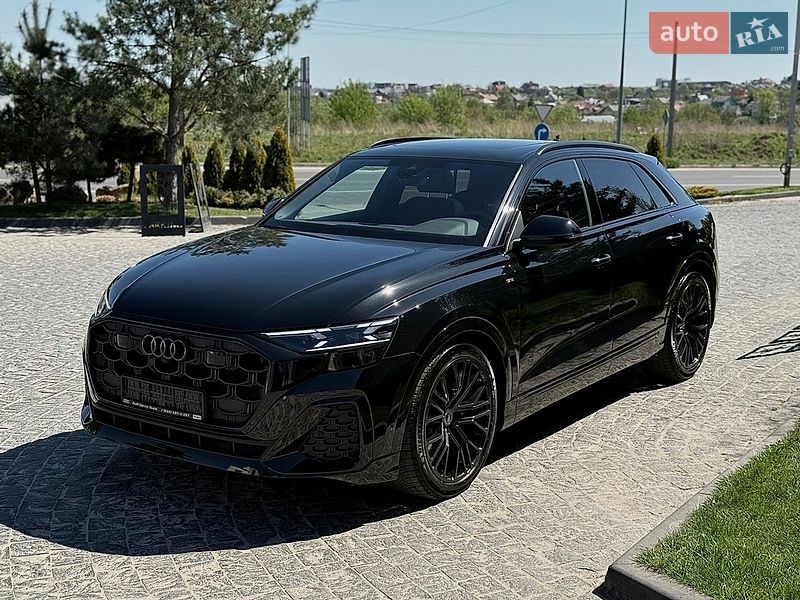Внедорожник / Кроссовер Audi Q8 2025 в Львове