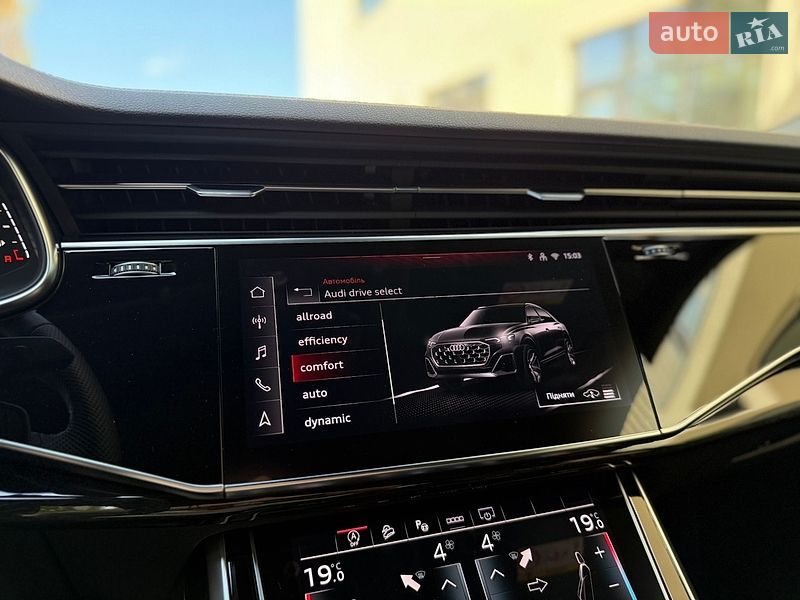 Внедорожник / Кроссовер Audi Q8 2025 в Львове