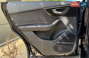Внедорожник / Кроссовер Audi Q8 2025 в Львове