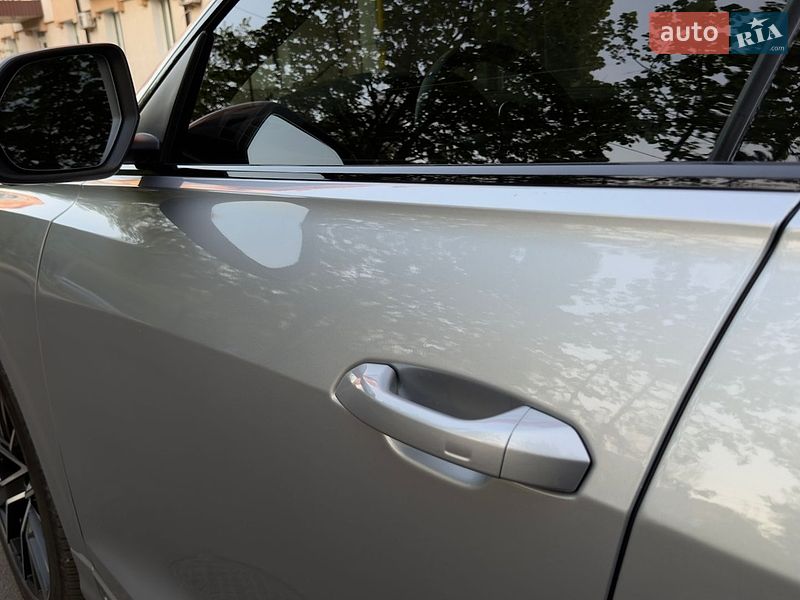 Внедорожник / Кроссовер Audi Q8 2020 в Полтаве