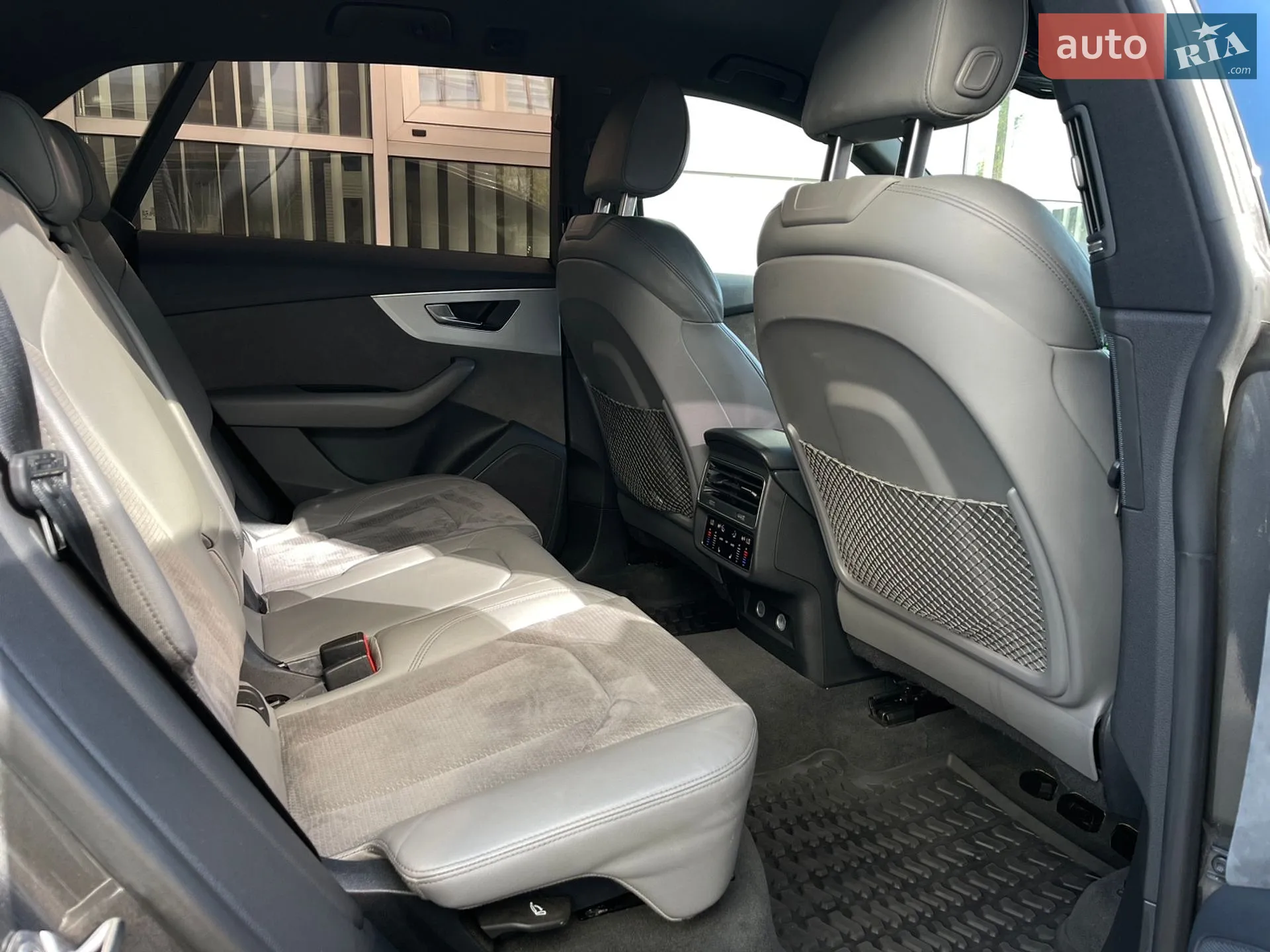 2020 Audi Q8 - мініатюра 13