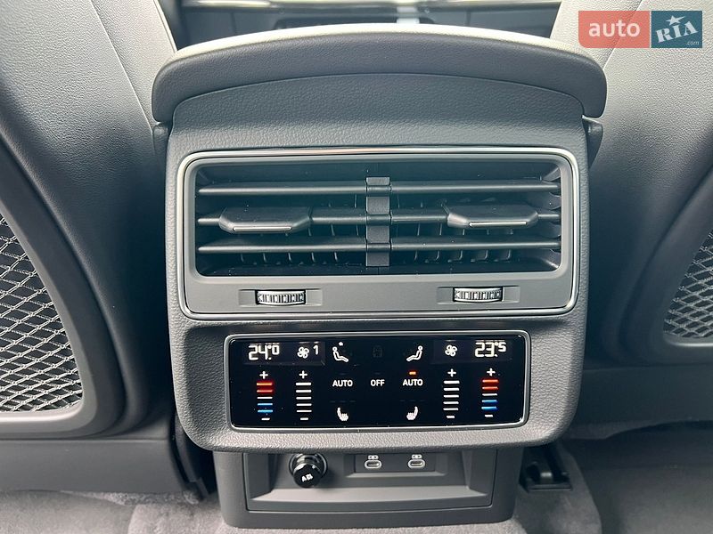 Внедорожник / Кроссовер Audi Q8 2026 в Полтаве