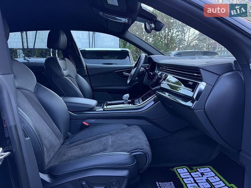 Внедорожник / Кроссовер Audi Q8 2020 в Одессе