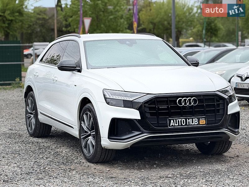 Внедорожник / Кроссовер Audi Q8 2019 в Бердичеве