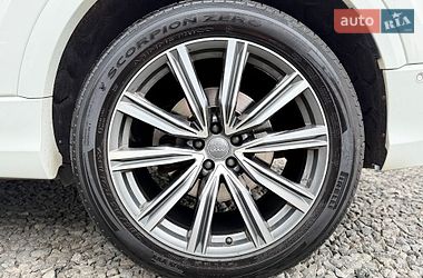 Внедорожник / Кроссовер Audi Q8 2019 в Бердичеве