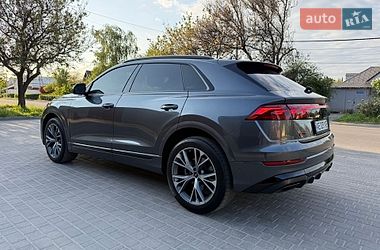 Позашляховик / Кросовер Audi Q8 2024 в Дніпрі