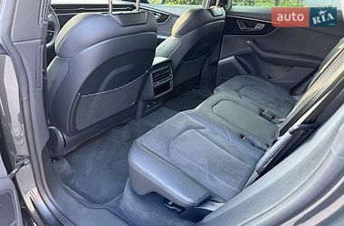 Позашляховик / Кросовер Audi Q8 2024 в Дніпрі