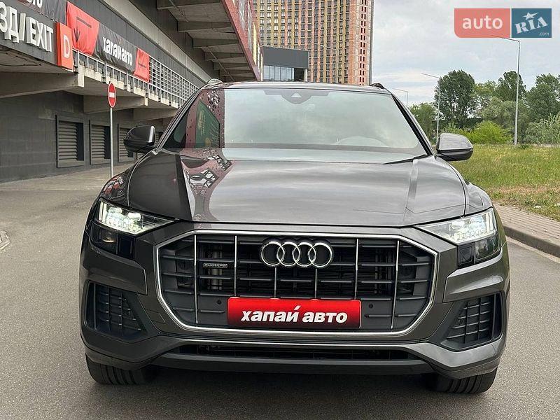 Внедорожник / Кроссовер Audi Q8 2022 в Киеве