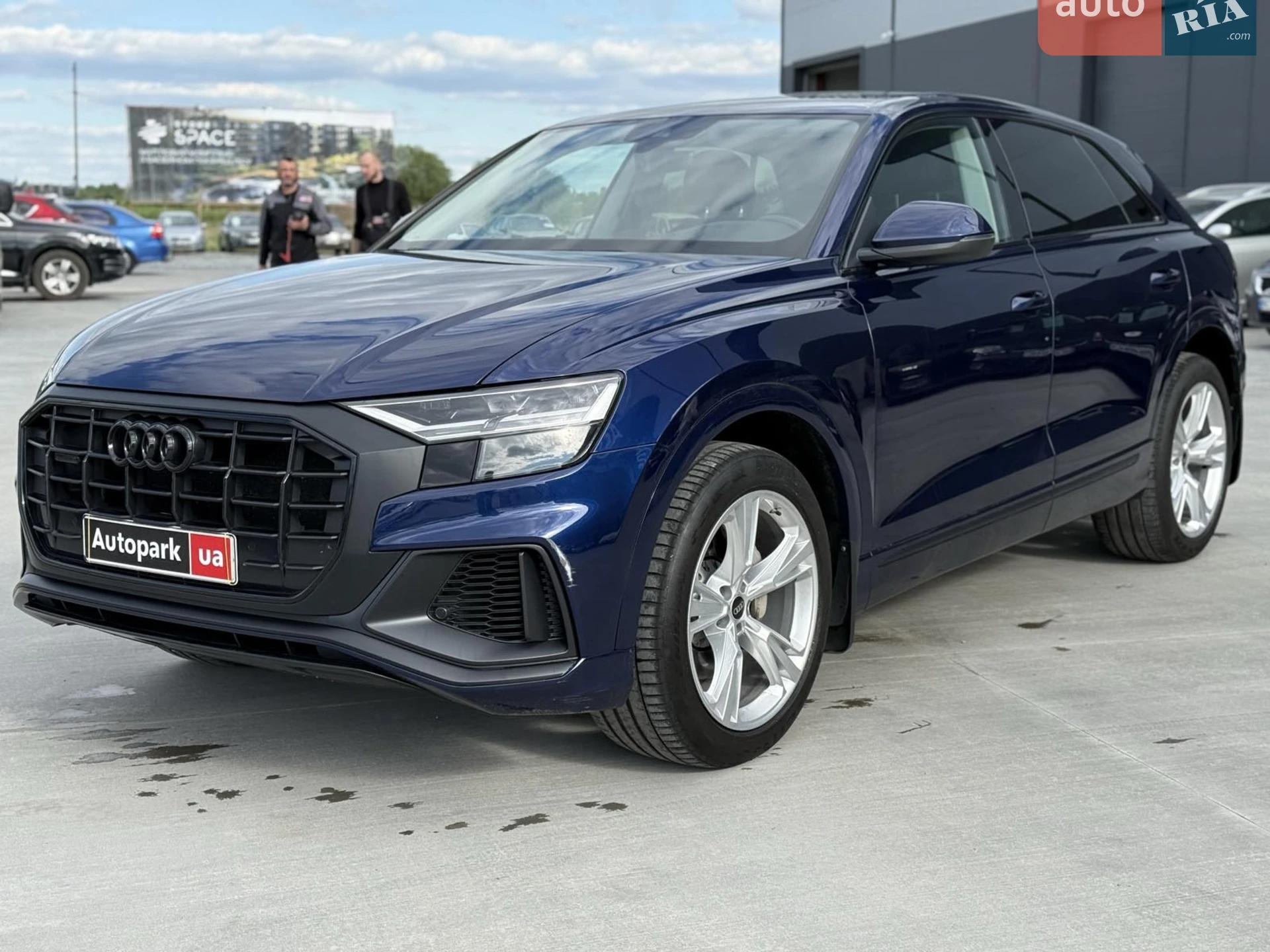 2019 Audi Q8 - фото 1