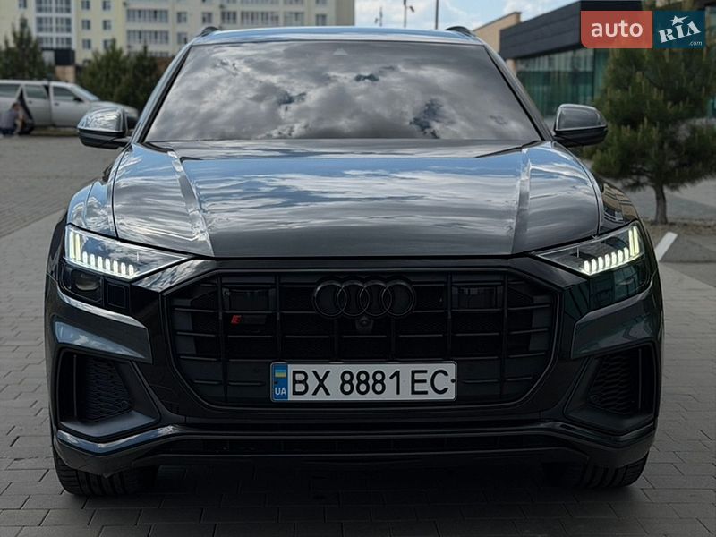 2019 Audi Q8, VIN WAUZZZF13LD004880:plate — фото 1 (autoria)