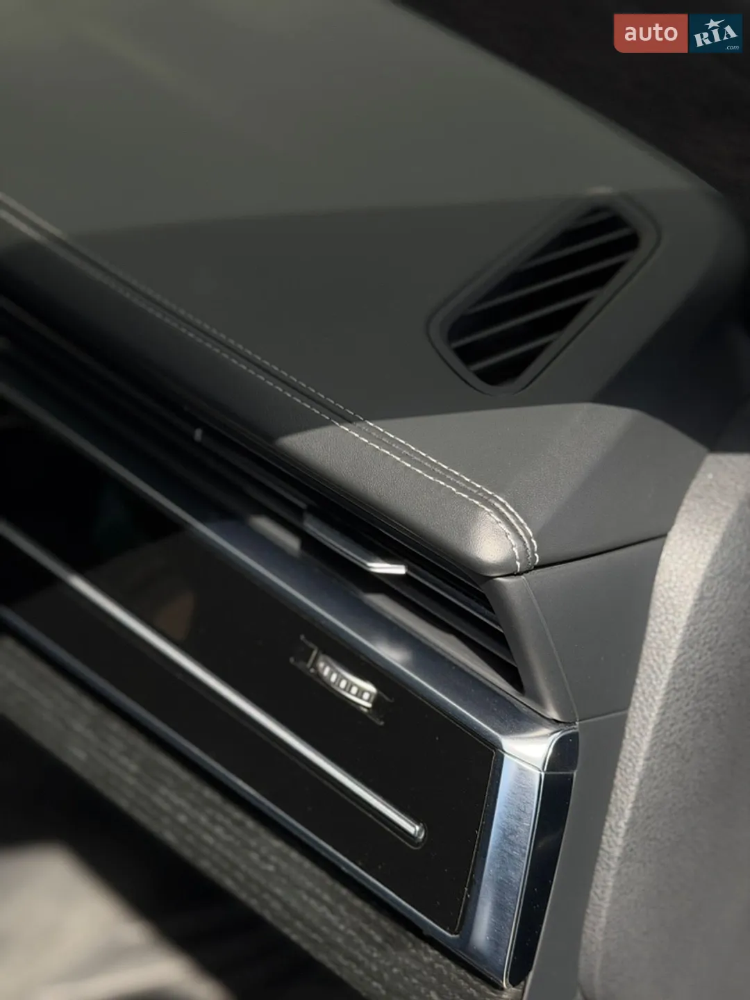 2019 Audi Q8 - мініатюра 26