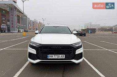 Позашляховик / Кросовер Audi Q8 2020 в Одесі