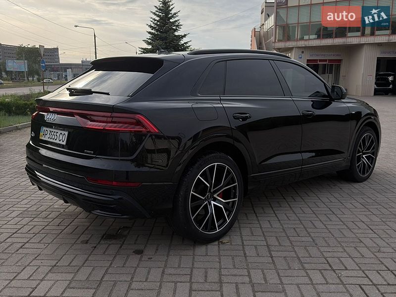 Позашляховик / Кросовер Audi Q8 2022 в Запоріжжі