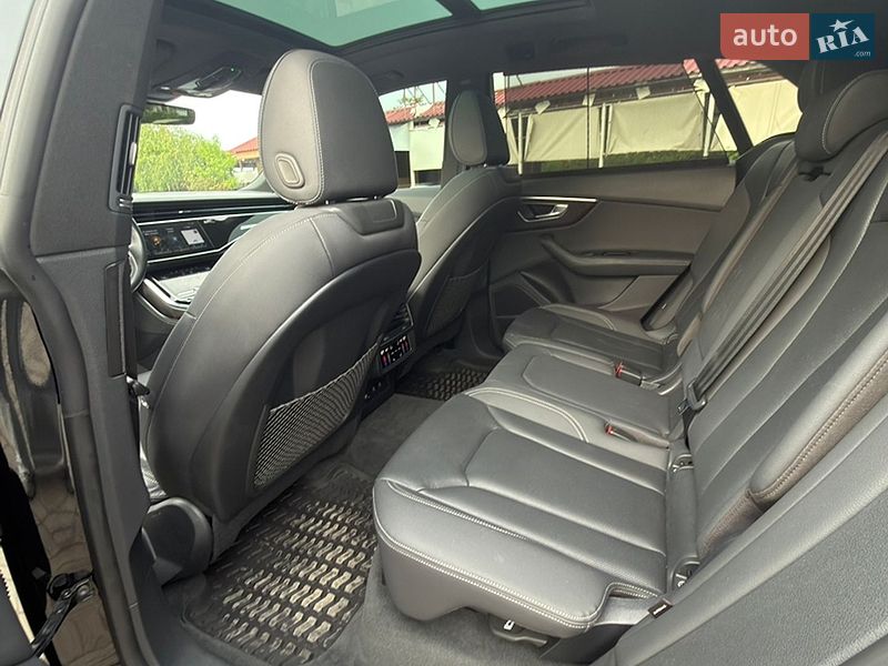 Позашляховик / Кросовер Audi Q8 2022 в Запоріжжі