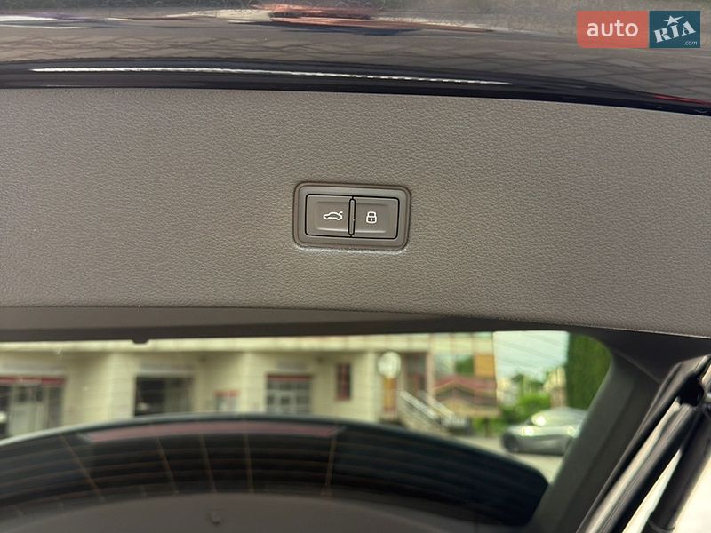 Позашляховик / Кросовер Audi Q8 2022 в Запоріжжі
