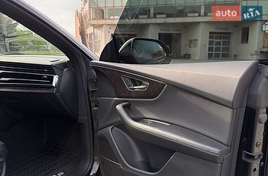 Позашляховик / Кросовер Audi Q8 2022 в Запоріжжі