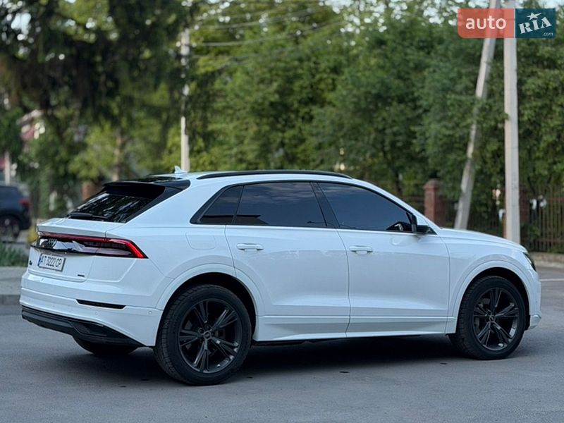 Внедорожник / Кроссовер Audi Q8 2023 в Коломые