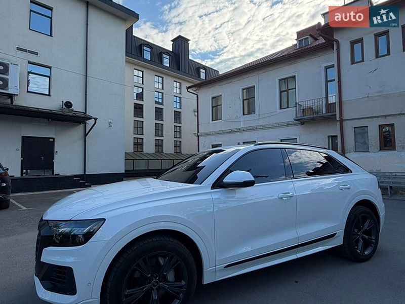Внедорожник / Кроссовер Audi Q8 2023 в Коломые
