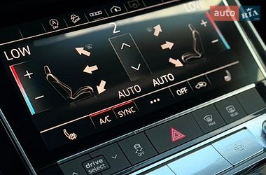 Внедорожник / Кроссовер Audi Q8 2023 в Коломые
